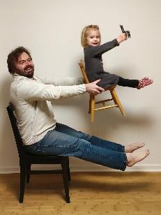 Erster Platz Max mit Robin „Drei Stühle“